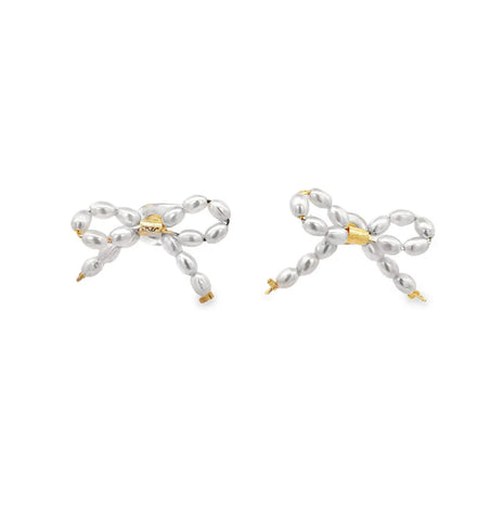 The Pearl-fect Bow earring