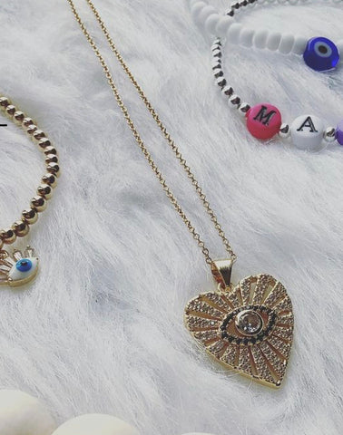 The Eye Love pendant necklace