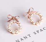 The mini Bow & Pearl earring